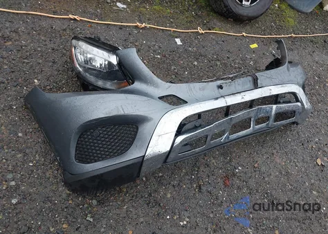 2017 Mercedes Glc300 4Matic z USA, uszkodzony, nr VIN WDC0G4KB3HF158658